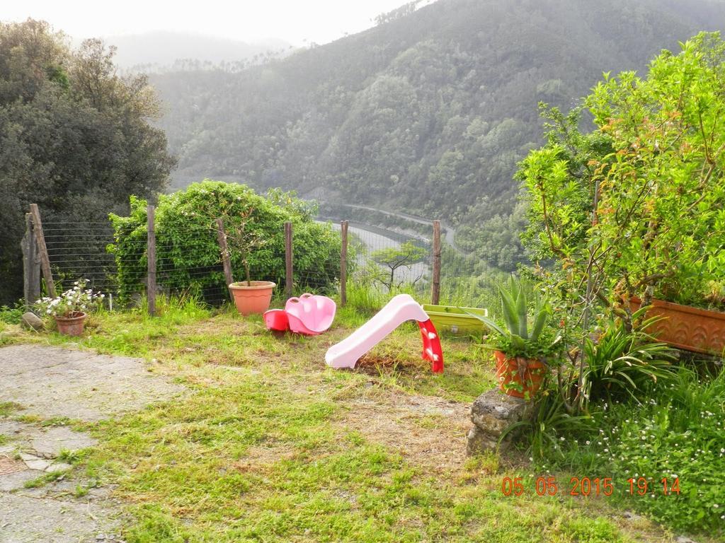 La Quiete Apartment Beverino Ruang foto